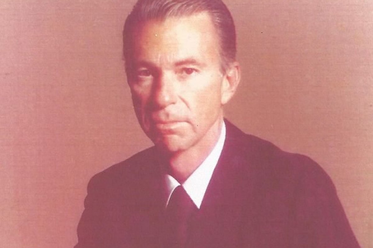 Banqueiro José Luiz de Magalhães Lins morre aos 93 anos