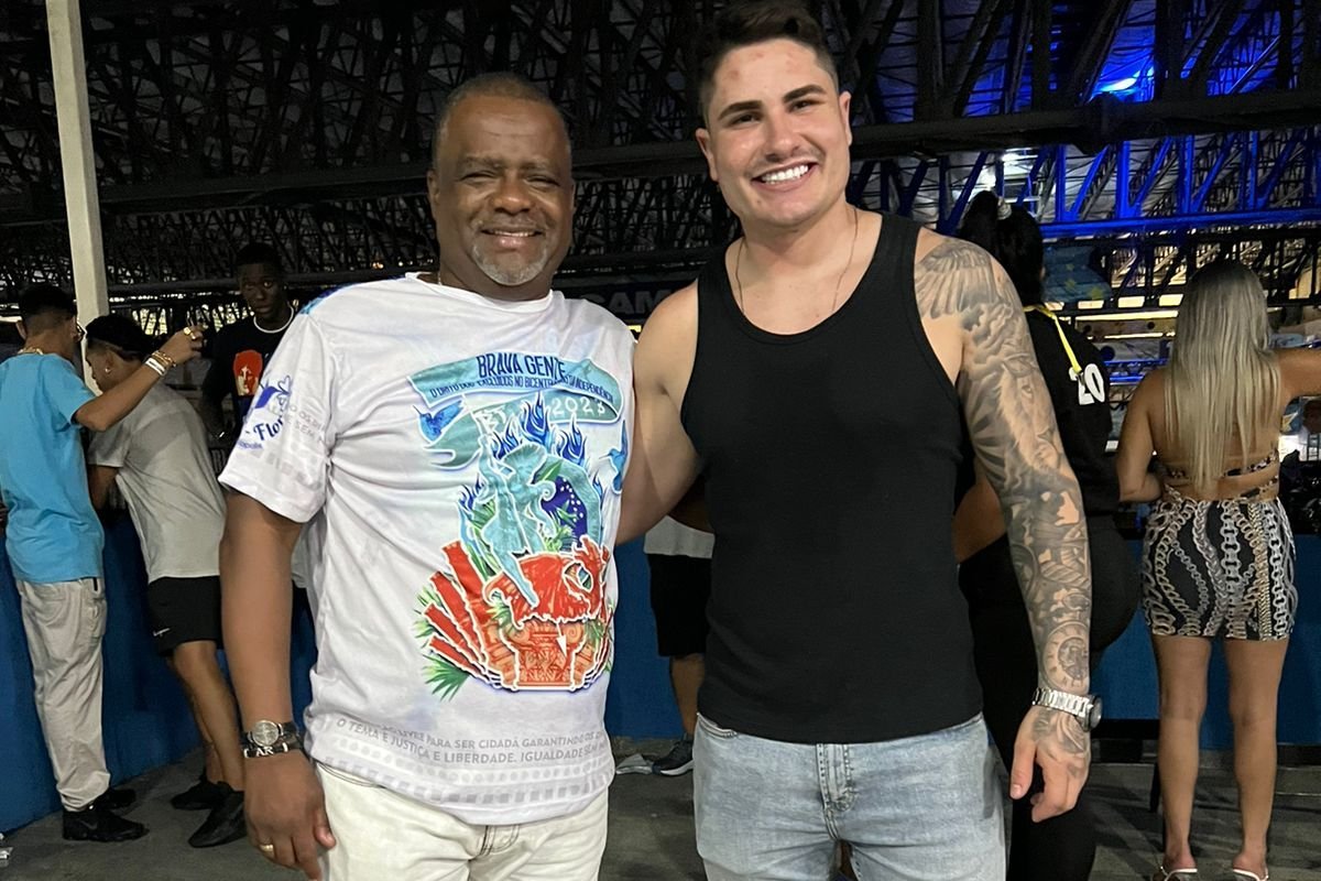 Influenciador Lucas Souza visita a Beija-Flor e poderá ser destaque da escola na Sapucaí!