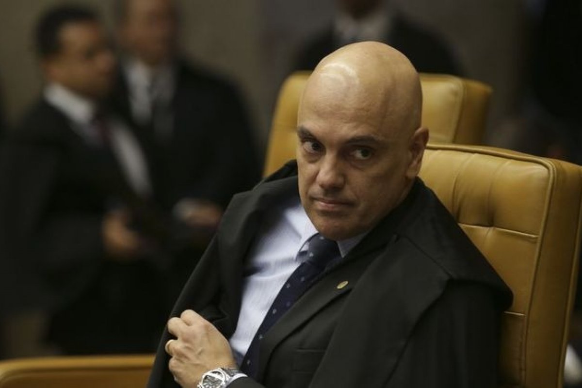 Moraes pretende leva ao Congresso proposta que visa regulamentar redes sociais