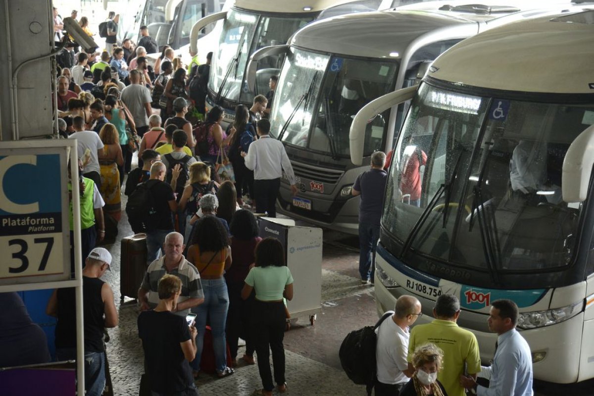 Viagens de ônibus aumentaram mais que o dobro da inflação em 2022