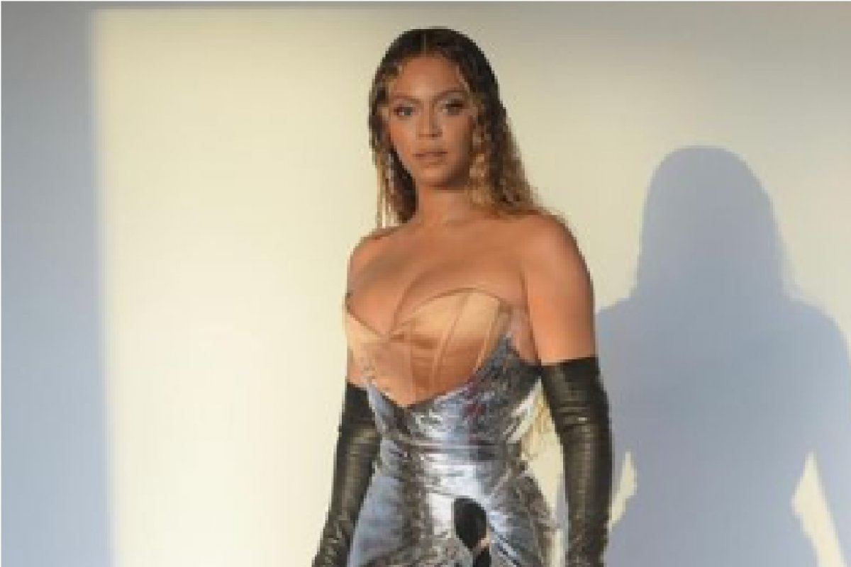 Beyoncé se torna a artista mais premiada da história do Grammy