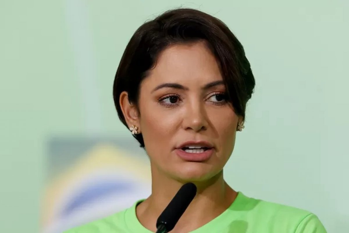“Oposição, fiquem tranquilos”, diz Michelle Bolsonaro ao negar futura candidatura