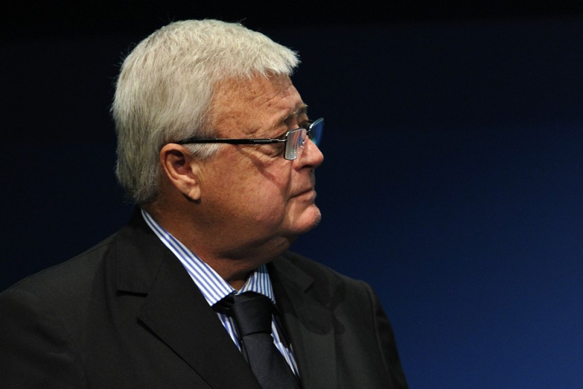 Fifa anuncia banimento perpétuo de Ricardo Teixeira