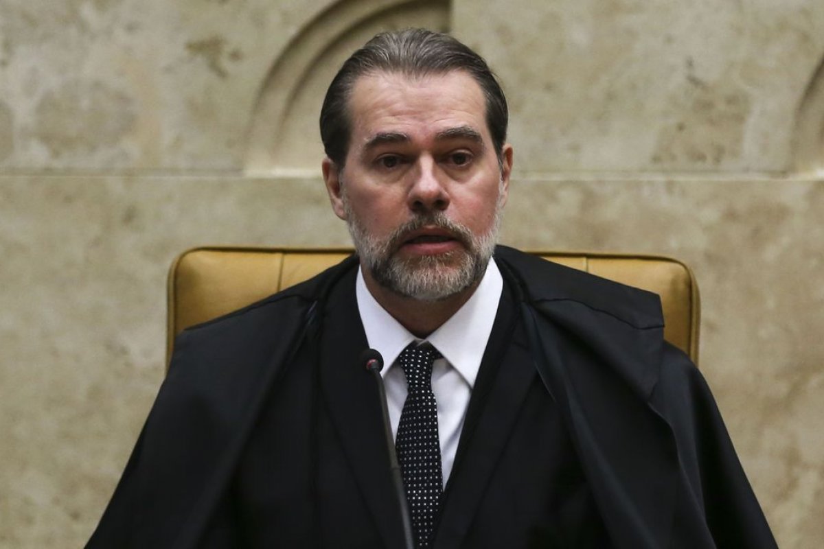 Toffoli estipula prazo para Lula explicar MP que restabeleceu voto de qualidade no Carf