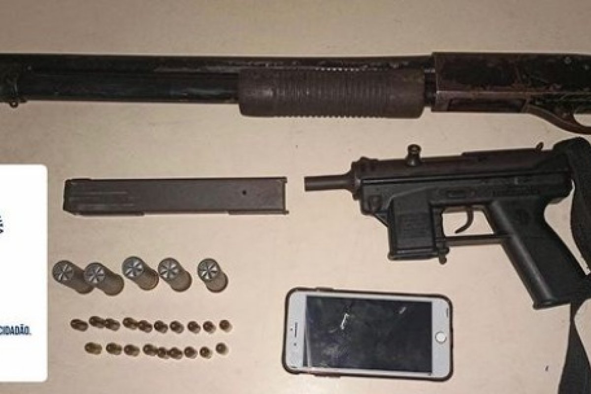 Três homens são presos em flagrante com pistola e espingarda no sul da Bahia