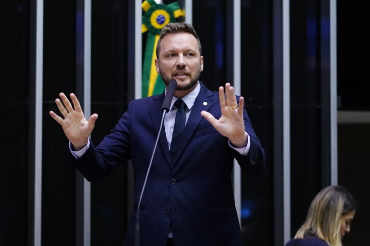 Deputado critica eleitores nordestinos e compara a Bahia com o Haiti