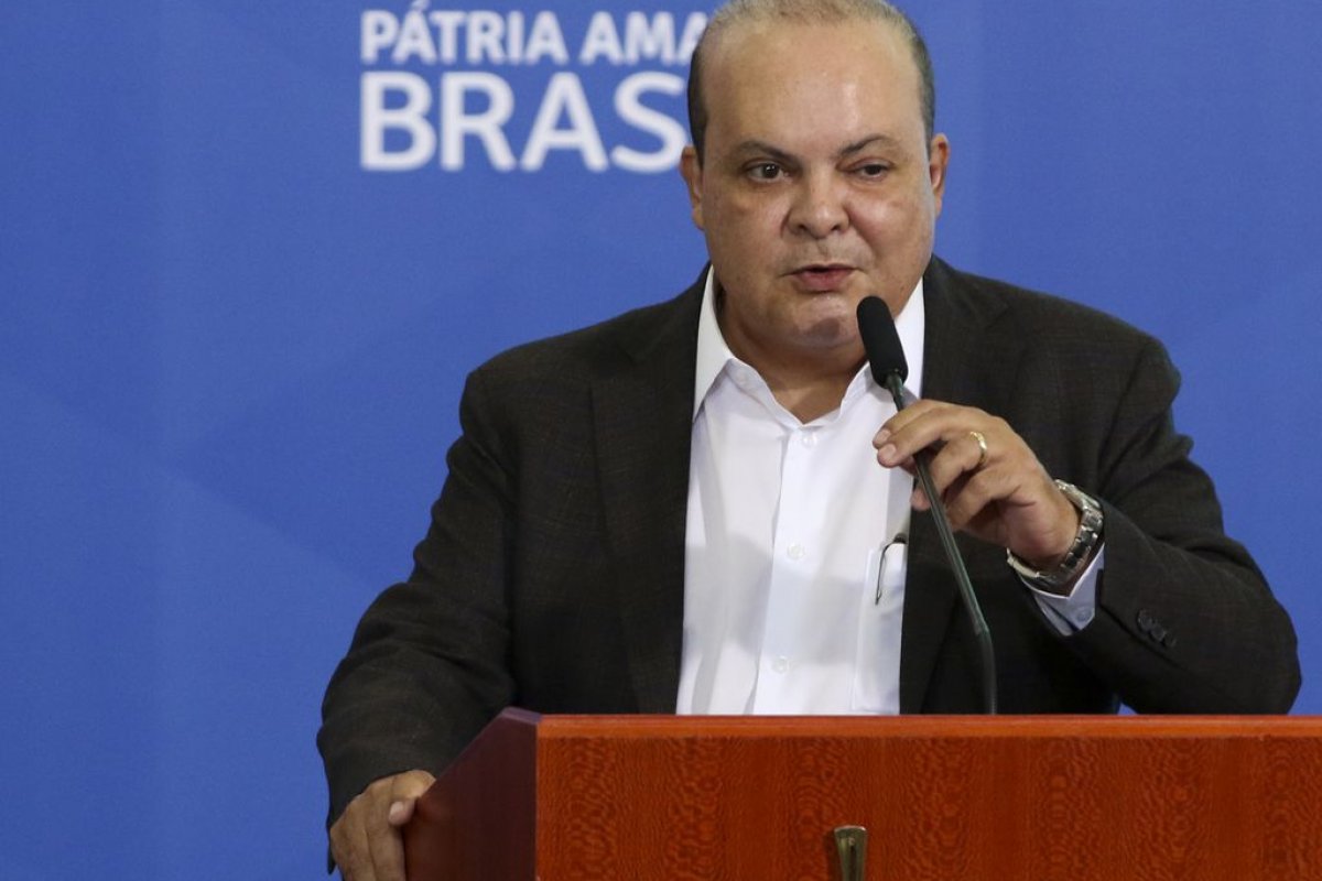 PF solicita que STF devolva celulares de Ibaneis Rocha