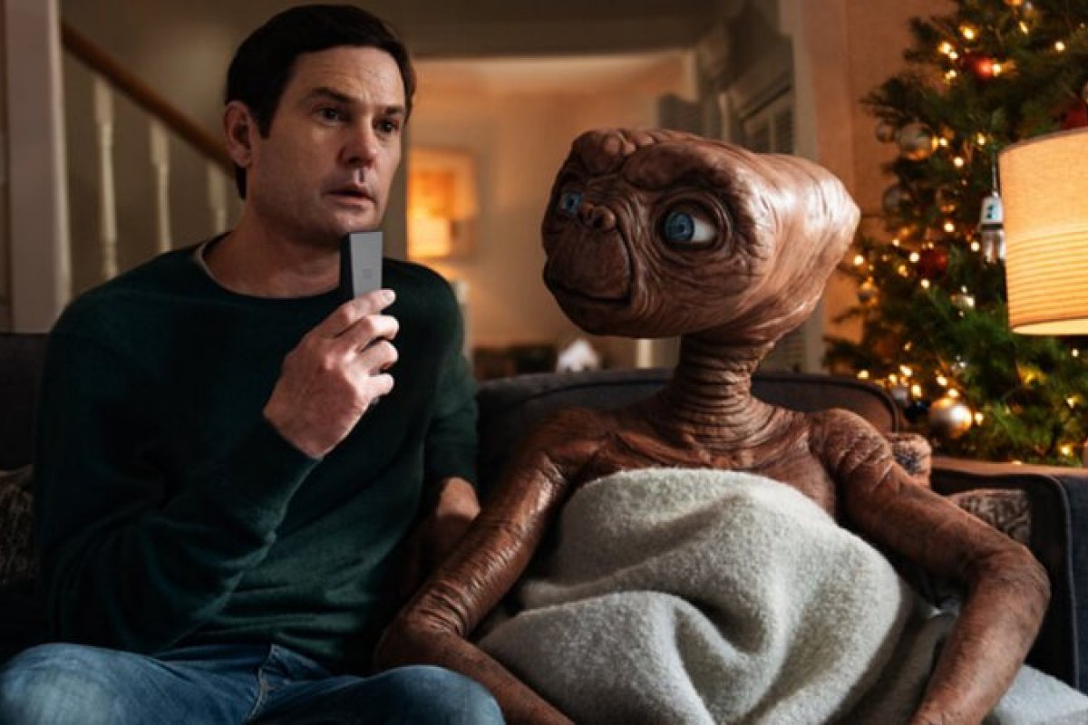 E.T. e Elliot aparecem juntos após 37 anos em emocionante comercial; confira