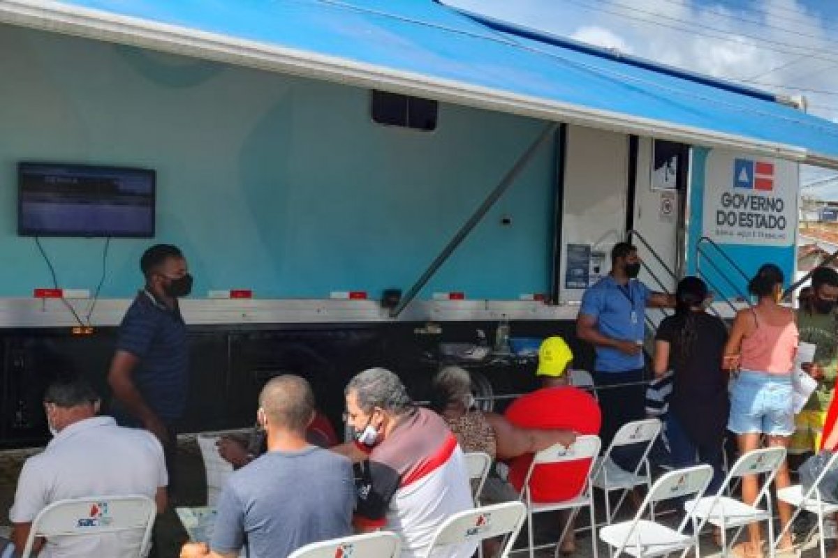 SAC Móvel realiza atendimento gratuito em Santo Amaro (BA)