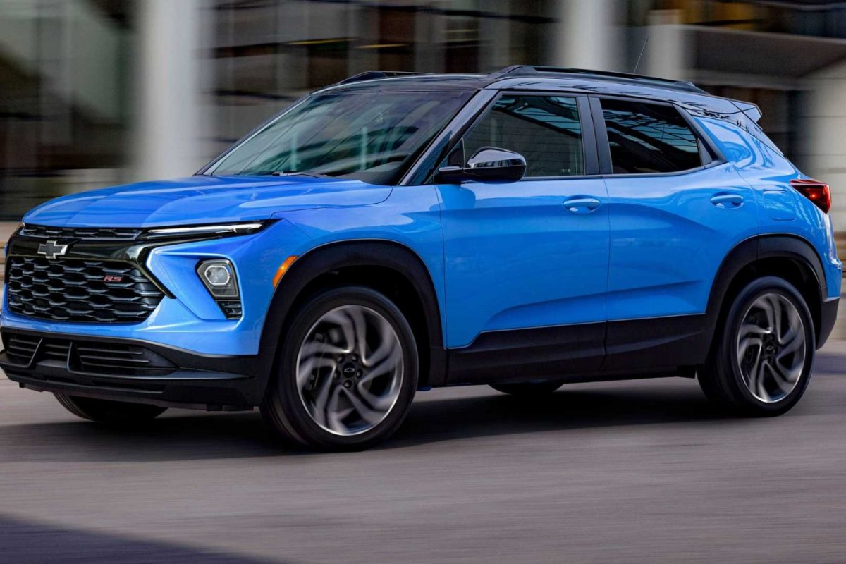 Nova Trailblazer adianta estilo do Tracker 2024 no Brasil