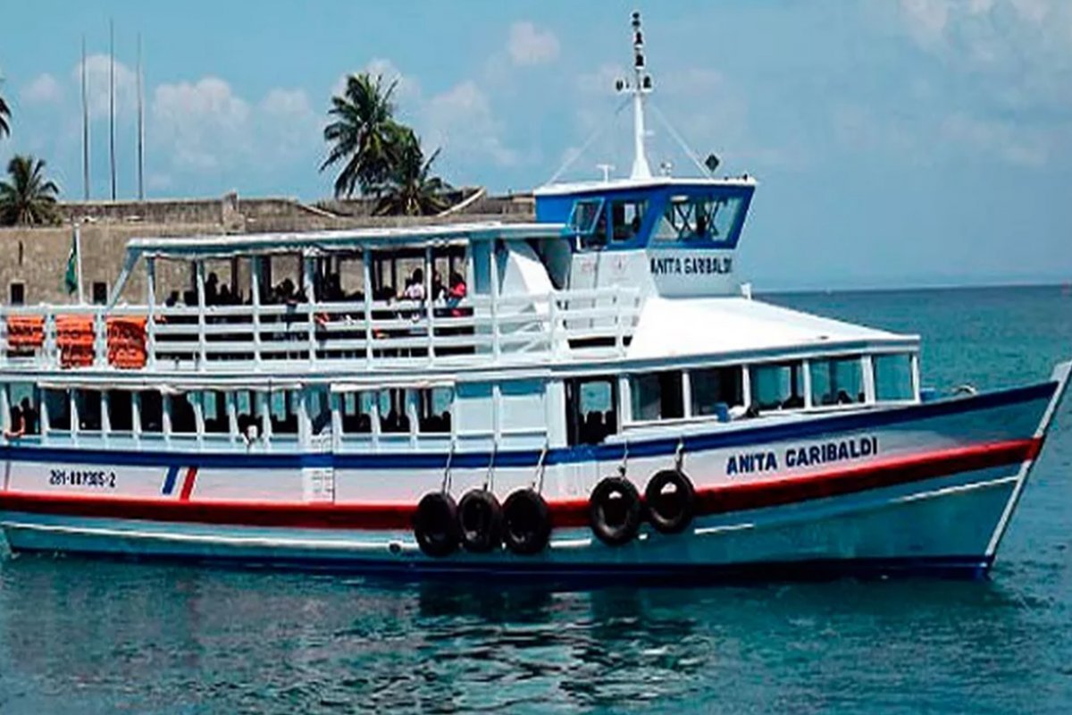 Travessia Salvador-Mar Grande opera com oito embarcações neste sábado (11)
