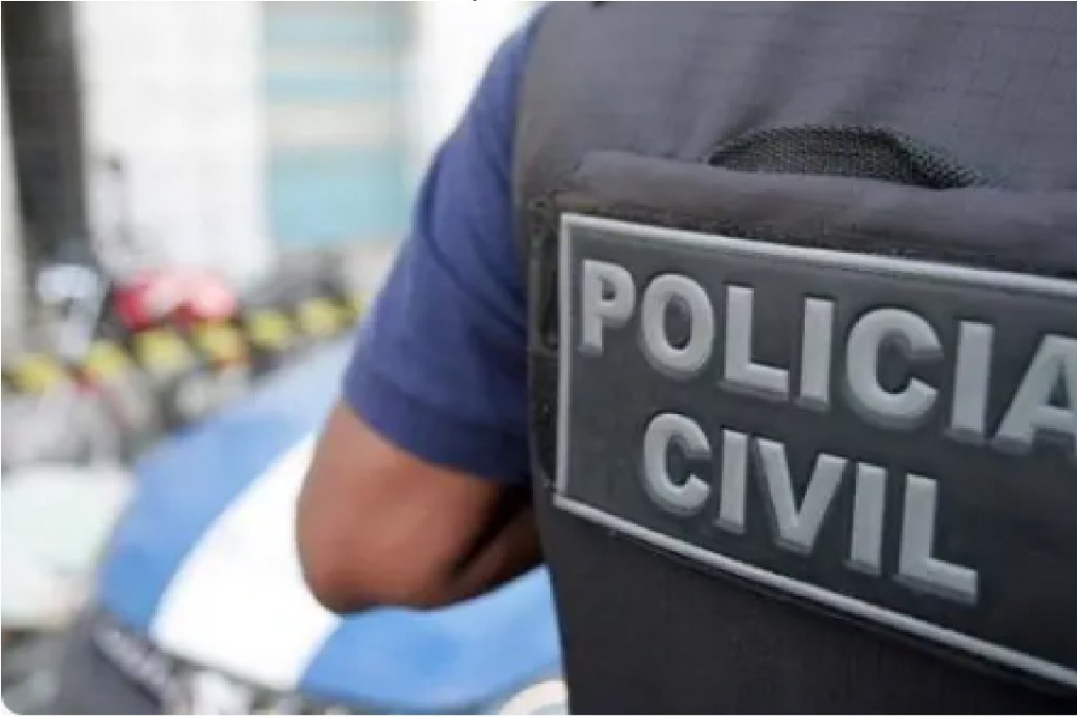 Três pessoas são baleadas após grupo abrir fogo em barraca de praia em Salvador