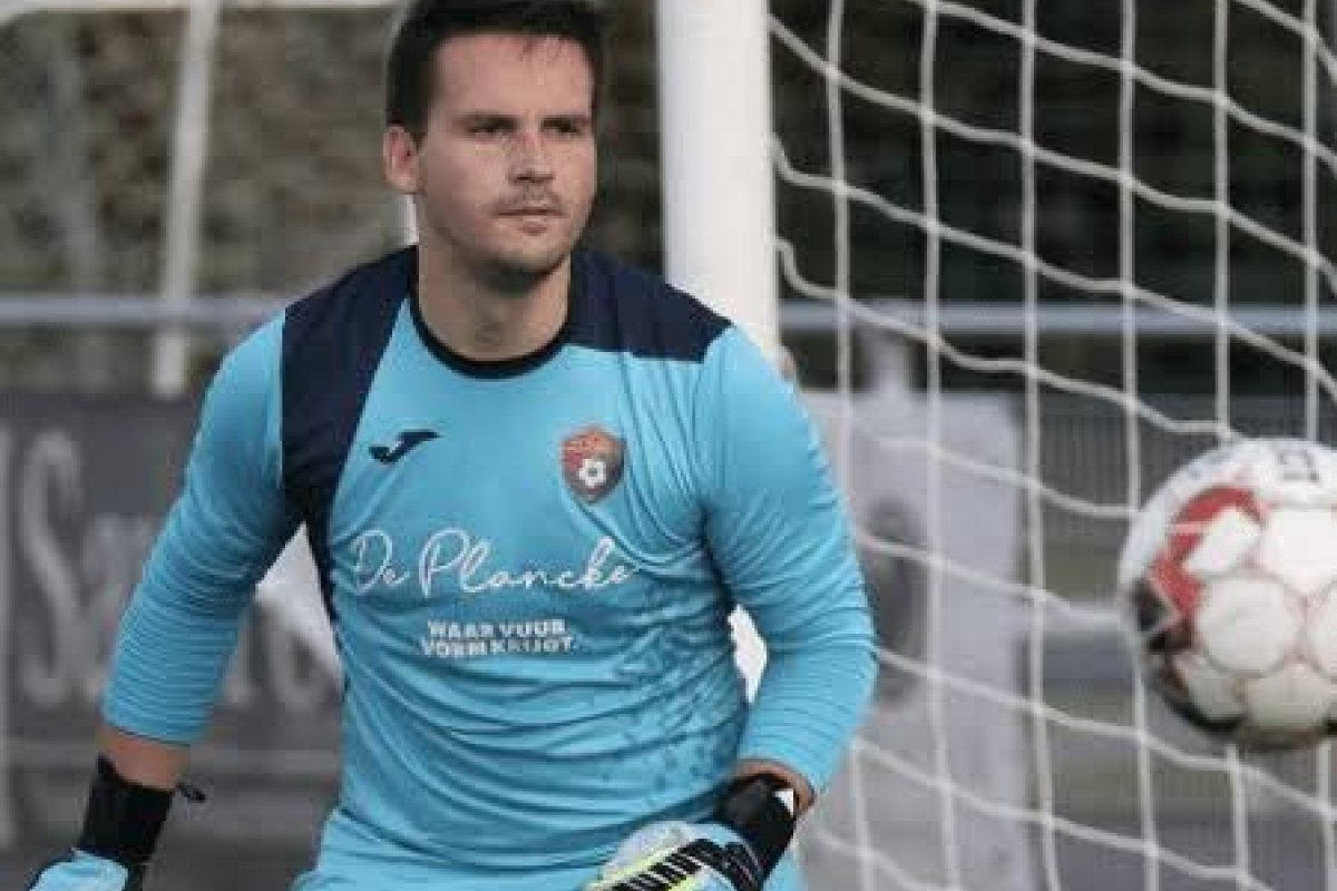 Goleiro morre depois de pegar pênalti em jogo amador na Bélgica