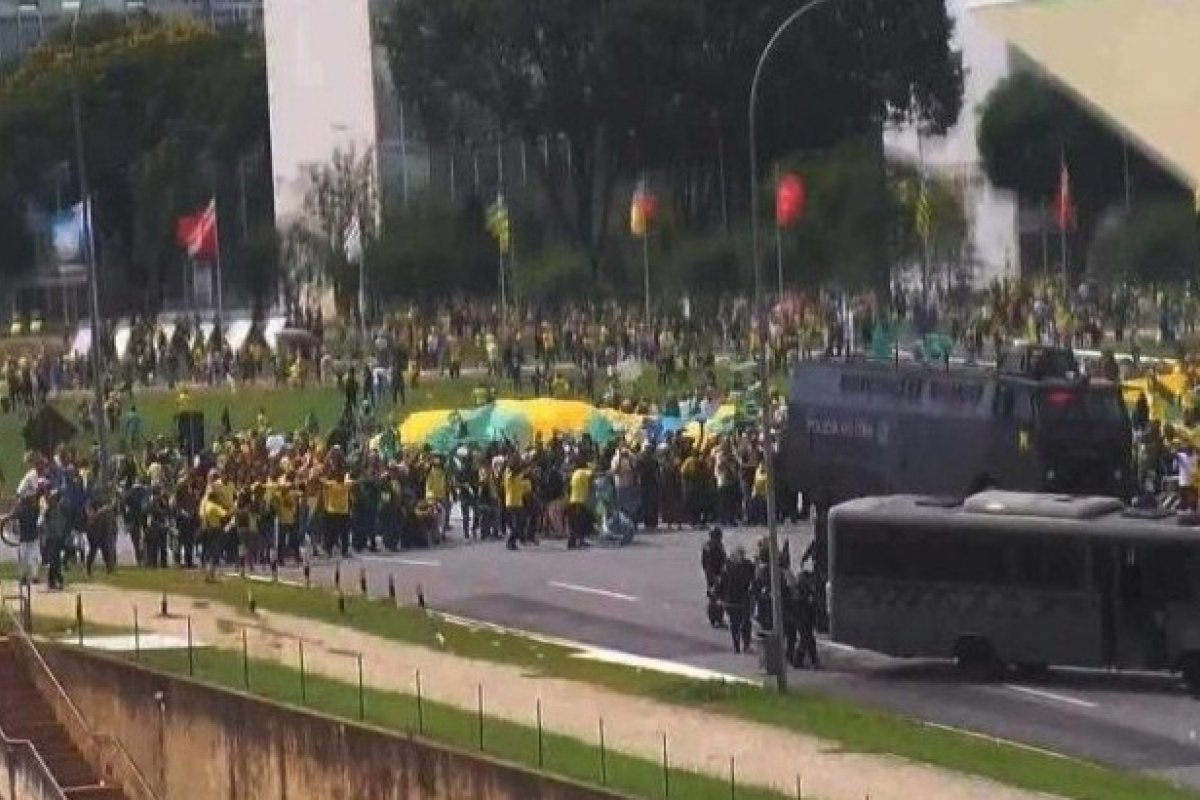 CPI que apura invasões em Brasília requer informações de PMs que trabalharam no dia 8 de janeiro