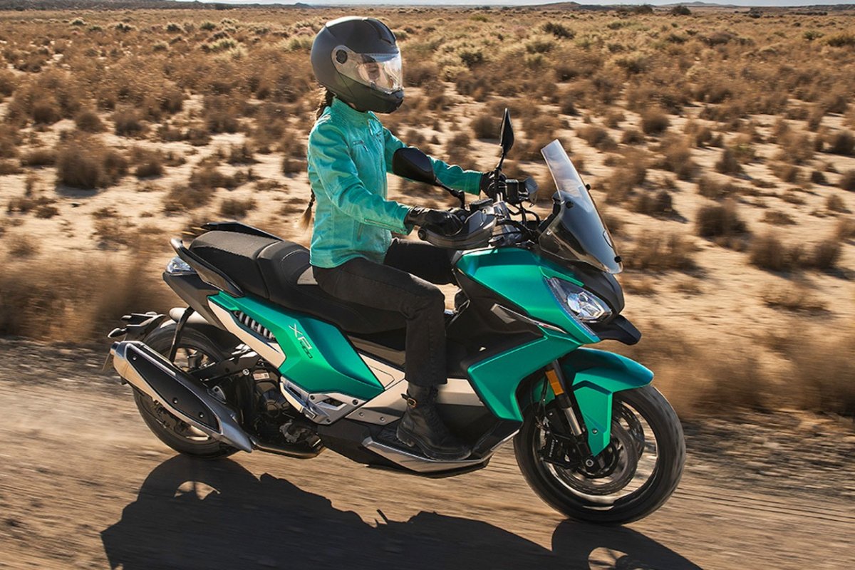 Scooter da Peugeot quer enfrentar Honda Forza 350 fora do país