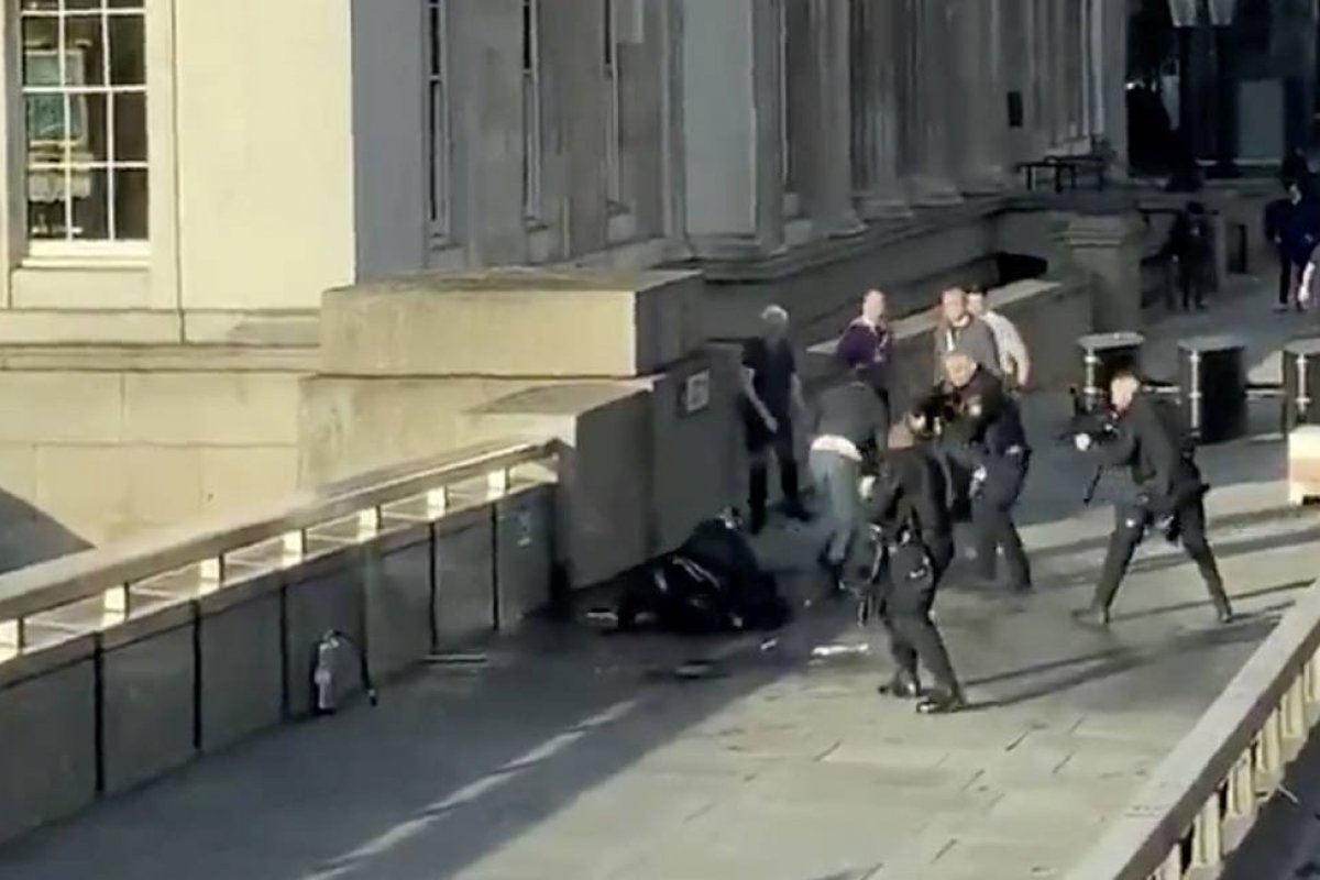 Londres: polícia investiga como suspeito conseguiu executar ataque na ponte