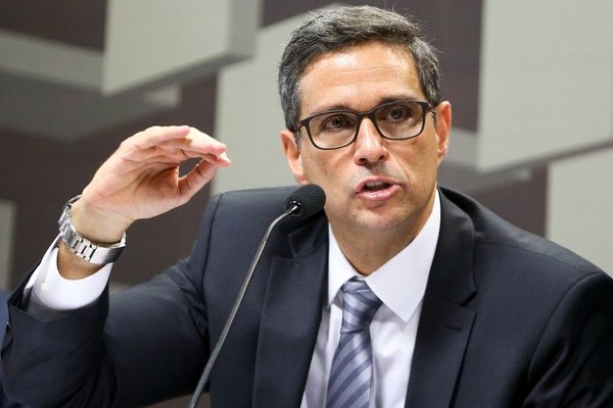 Presidente do Banco Central diz estar disposto a aproximar a autoridade monetária do Governo Federal