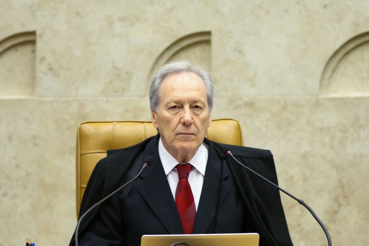 Lewandowski suspende processo da Lava Jato que investiga doações ao Instituto Lula