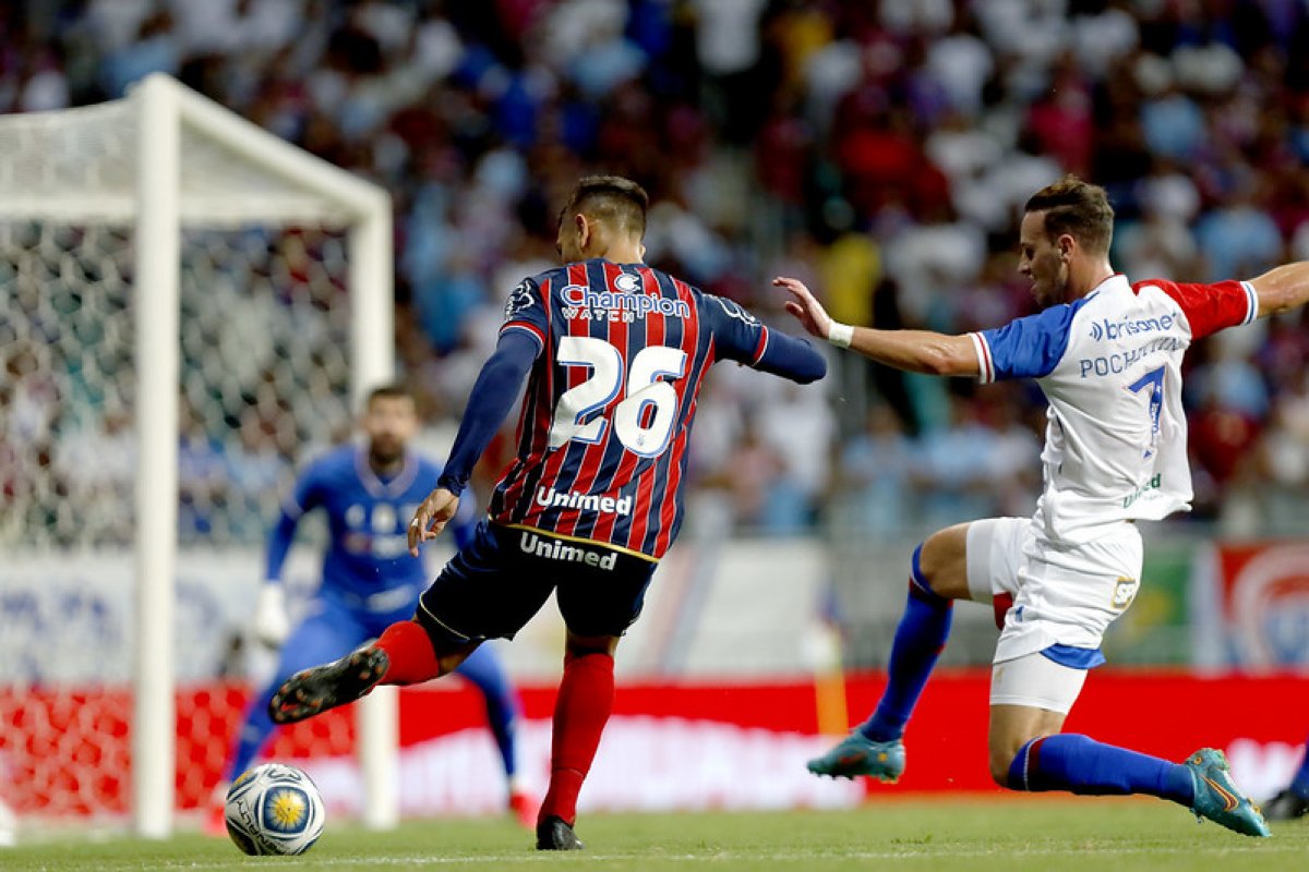 Bahia não vê a cor da bola e toma goleada do Fortaleza na Fonte Nova