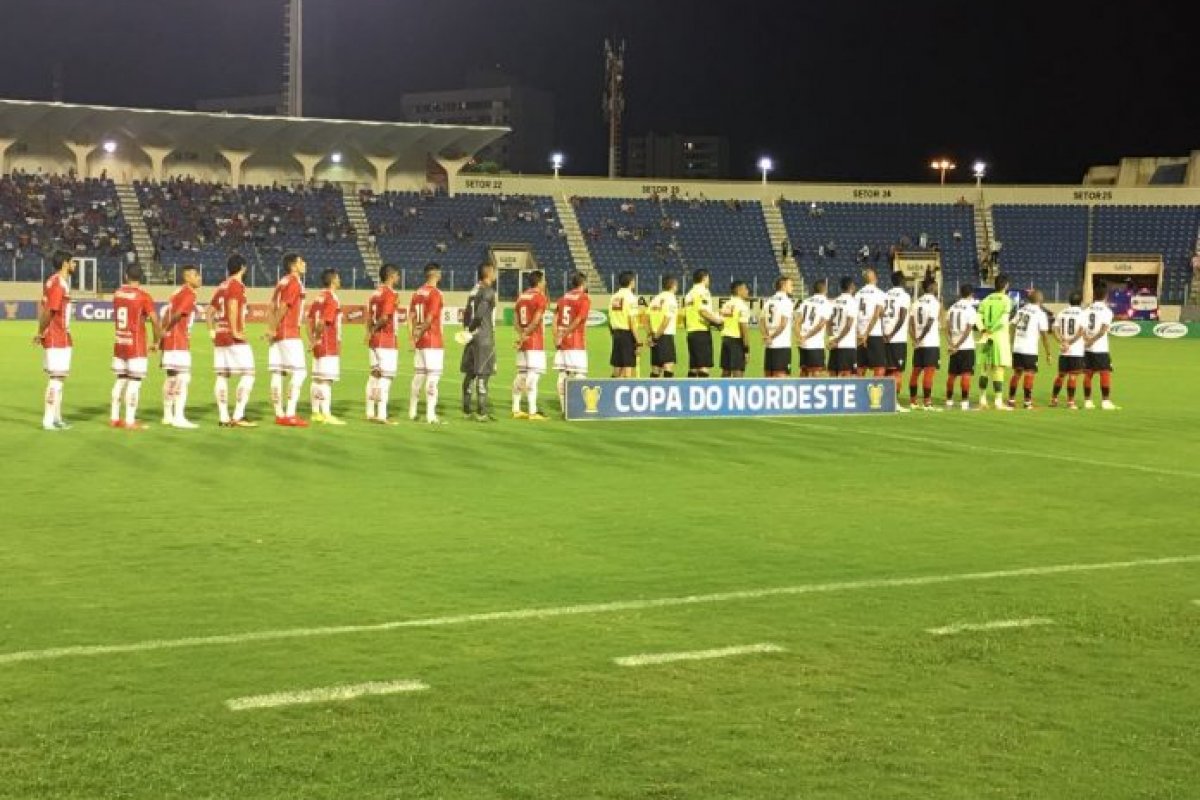 Vitória leva virada do Sergipe e segue sem vencer na Copa do Nordeste