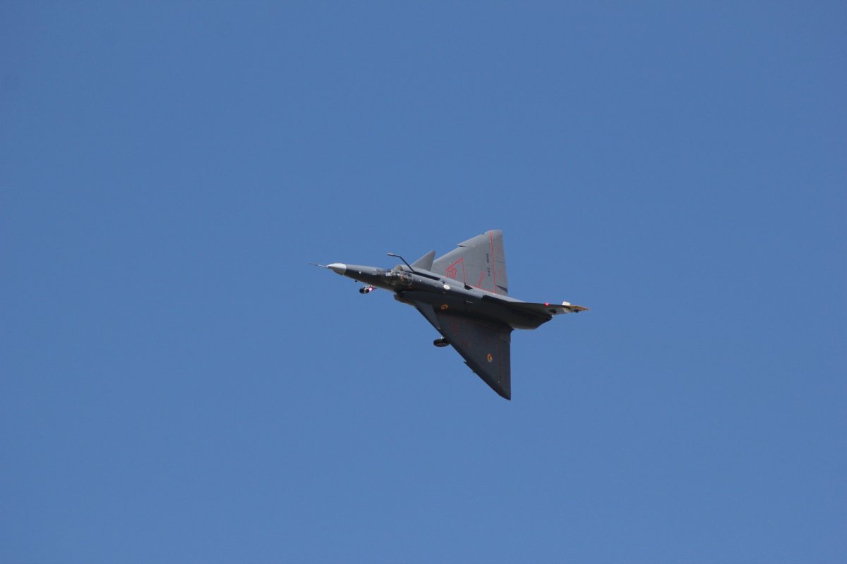 Aeronaves militares russas são interceptadas perto do espaço aéreo dos EUA e Canadá