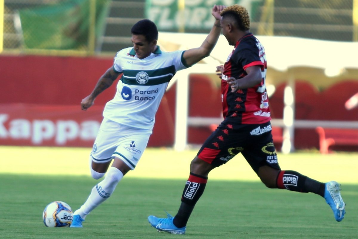 De virada, Vitória perde para o Coritiba no encerramento da Série B