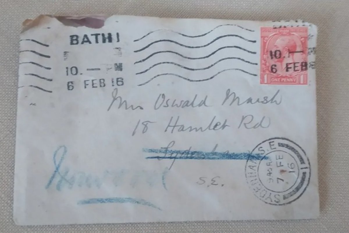 Carta chega ao destino após ser enviada há mais de 100 anos