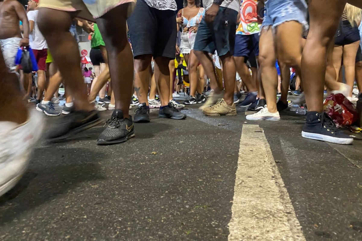 Grupamento de Bombeiros Militar orienta sobre o uso de calçados durante Carnaval