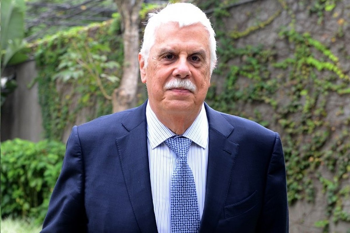 ‘Bolsonaro e Lula cometem o mesmo erro na economia’, diz ex-presidente do BC