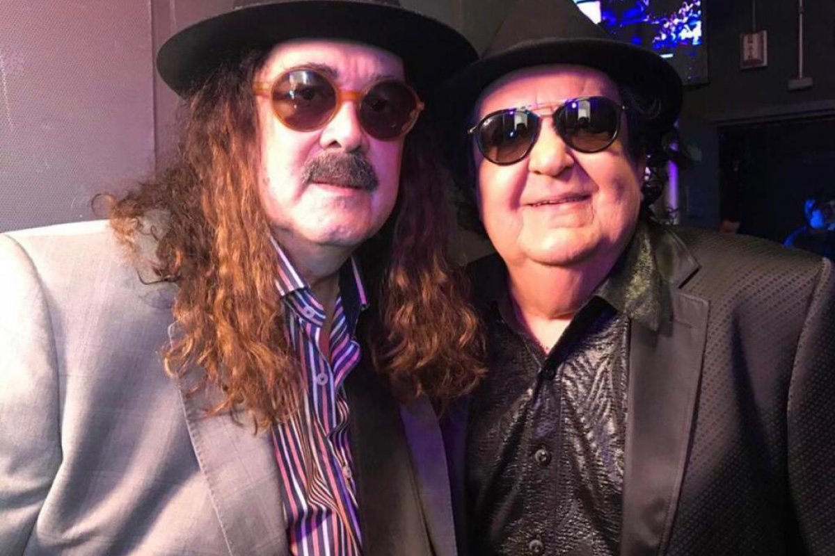 Com show no Largo do Pelourinho, Paulinho Boca homenageia Moraes Moreira e Osmar Macedo!