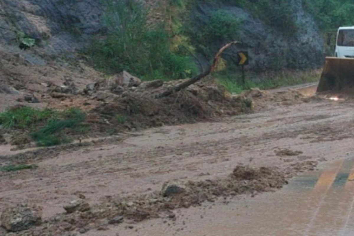 Governo de SP pede que turistas deixem o Litoral Norte após liberação de trecho da Rodovia Rio-Santos