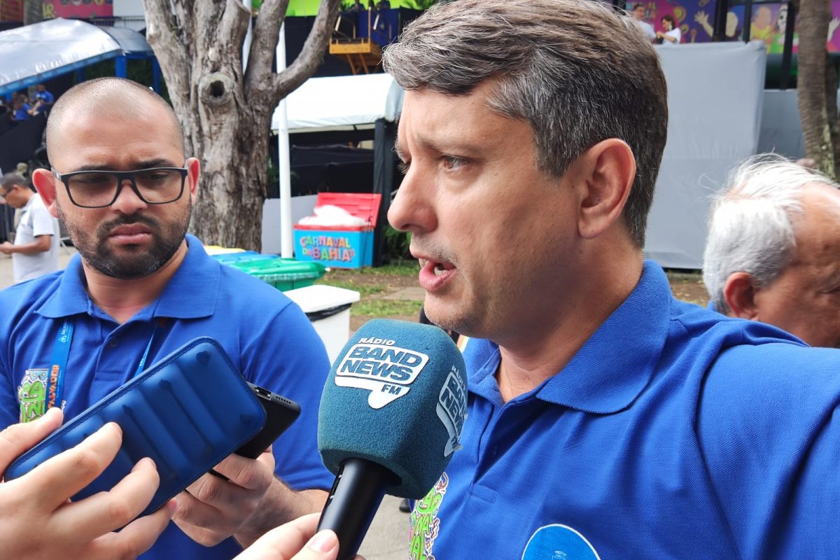 Fabrizzio Muller critica uso de motos por aplicativos no Carnaval e diz que atitude provoca mais riscos do que benefícios