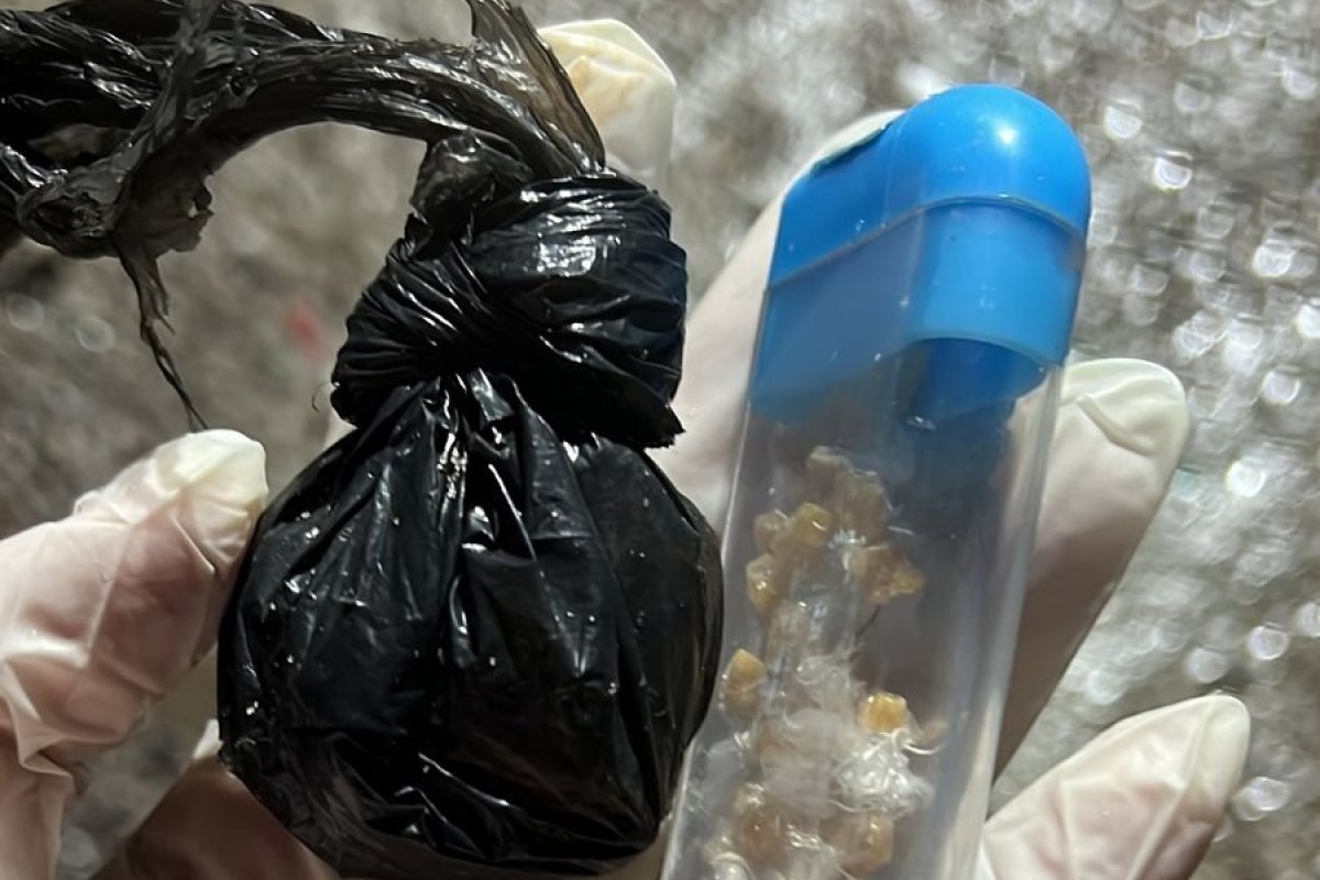 Três suspeitos de esquema de troca de celulares furtados por drogas são presos em Salvador