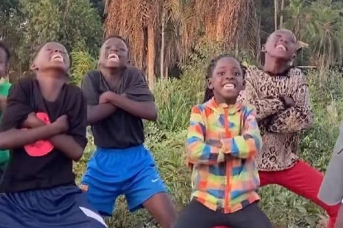 Vídeo: Crianças de Uganda viralizam na internet após dançarem "Zona de Perigo"
