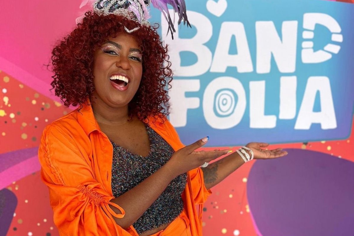 Apresentadora, repórter e influenciadora, Val Benvindo brilha no carnaval de Salvador!