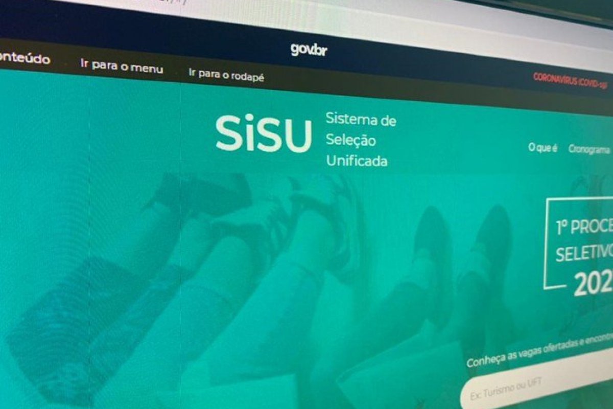 Camilo Santana divulga balanço de inscritos para o Sisu 2023