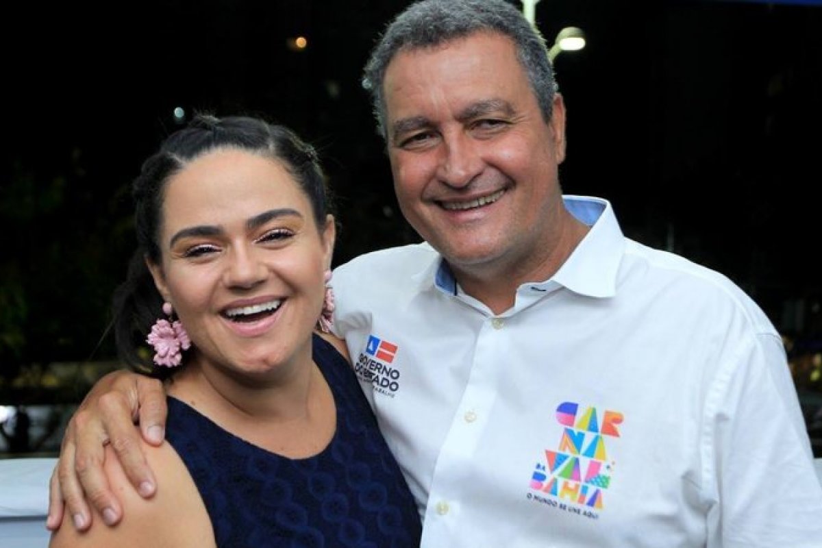 Aline Peixoto escondeu cargo no Governo da BA em currículo, afirma jornal