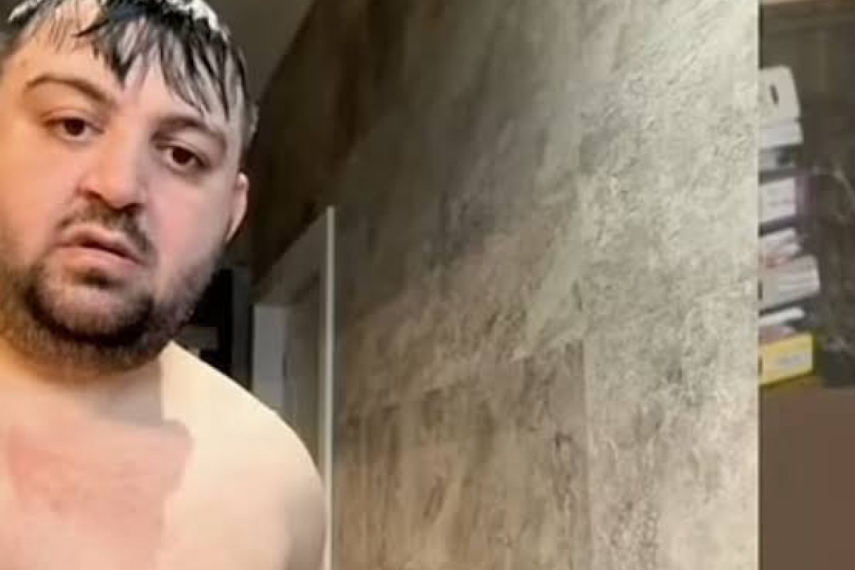 Vereador aparece sem roupa em uma reunião por videoconferência