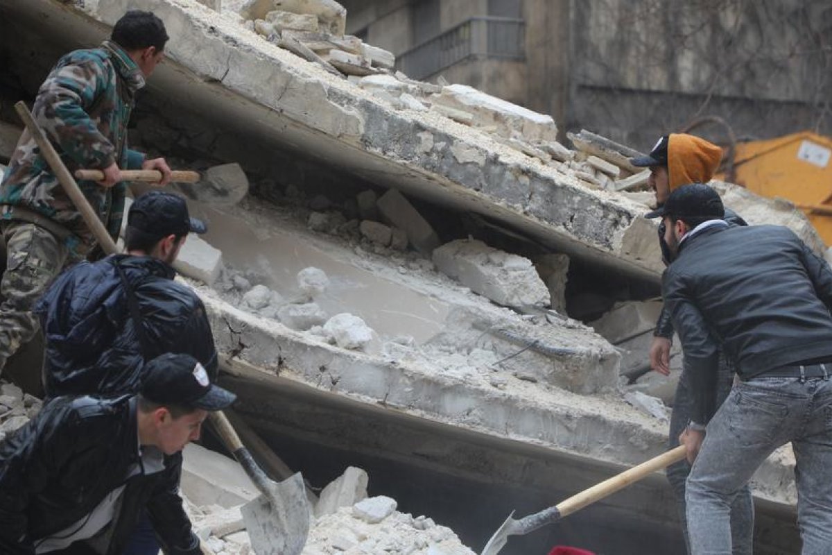 Pelo menos uma pessoa morreu em novo terremoto no Sul da Turquia