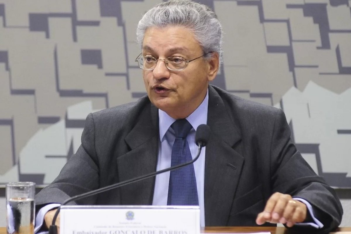 Representante de Bolsonaro na ONU assume secretaria no governo Lula