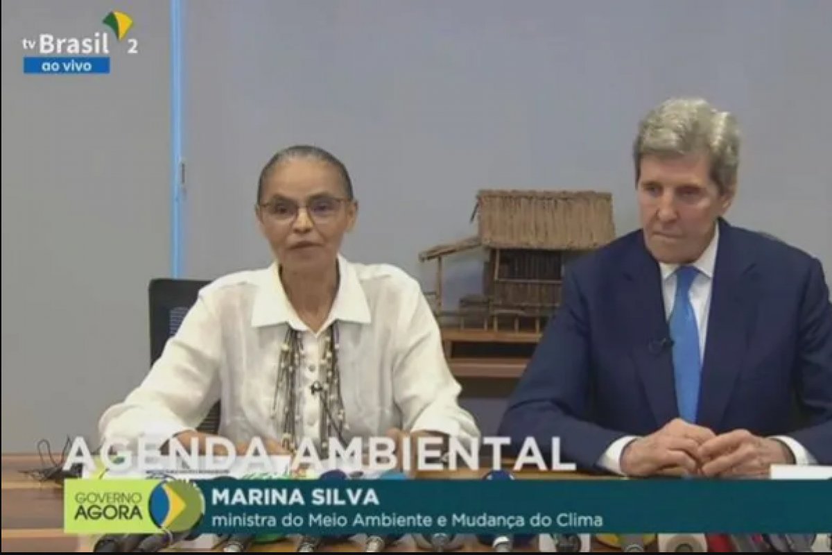 Após reunião com Marina Silva, Kerry diz que os Estados Unidos estão comprometidos em colaborar com o Fundo Amazônia