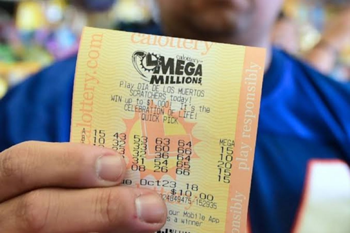 Prêmio da Mega Millions chega a US$ 167 milhões; brasileiros podem jogar