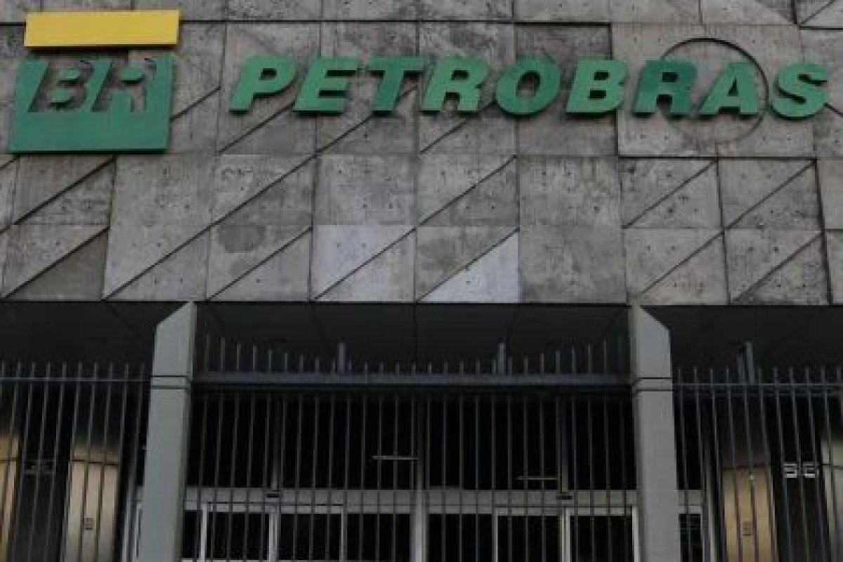 Petrobras terá que suspender venda de ativos por 90 dias