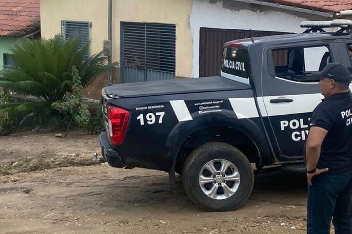 Mulher suspeita de matar o pai é presa com marido no interior da Bahia
