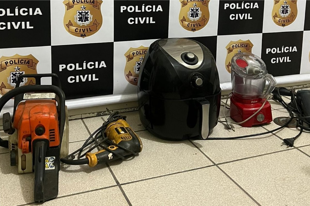 Homem é flagrado com objetos furtados de fazenda em Vitória da Conquista (BA)
