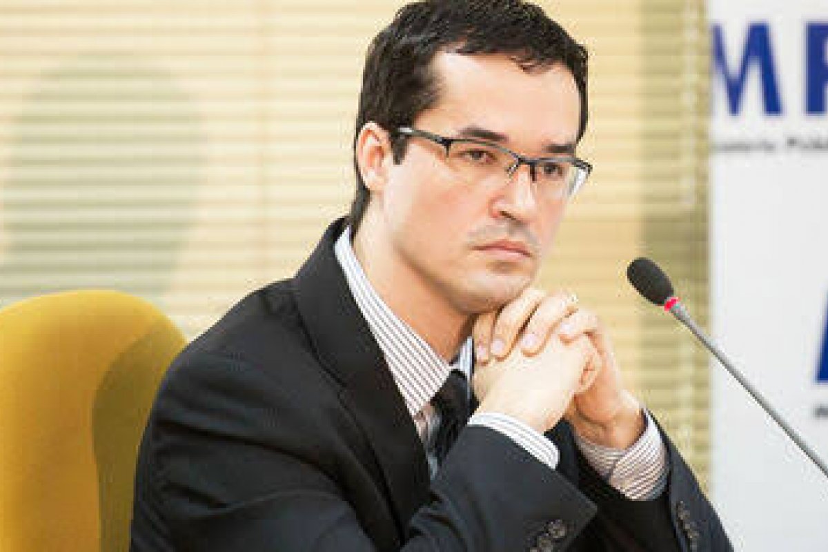 "Não há nada de consistente contra o juiz Marcelo Bretas", diz Deltan em defesa do magistrado