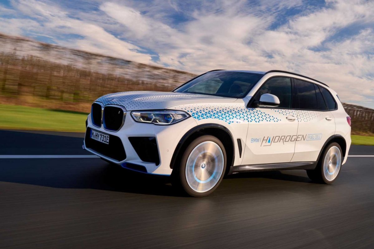 BMW apresenta primeiro SUV movido a célula de hidrogênio 