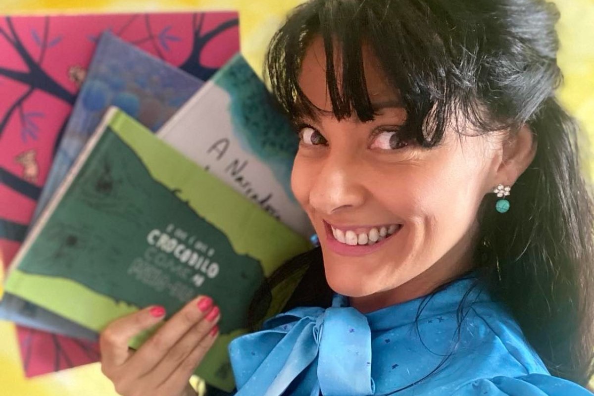 Escritora brasileira Clara Haddad marca presença na 60ª Feira de Bolonha, na Itália!