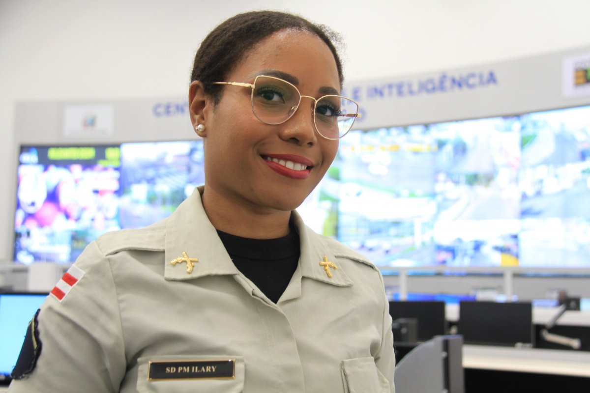 Soldada da PM é aprovada no curso de medicina em 42 universidades federais