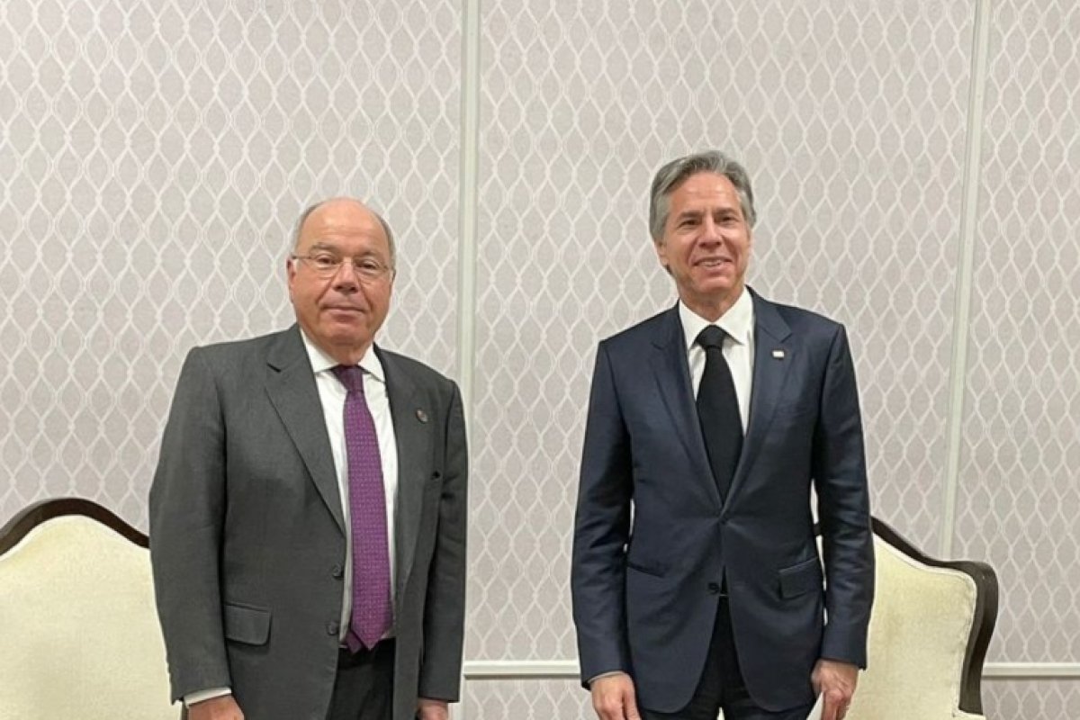 Secretário de Estado dos EUA e ministro Mauro Vieira e fala sobre desmatamento durante reunião